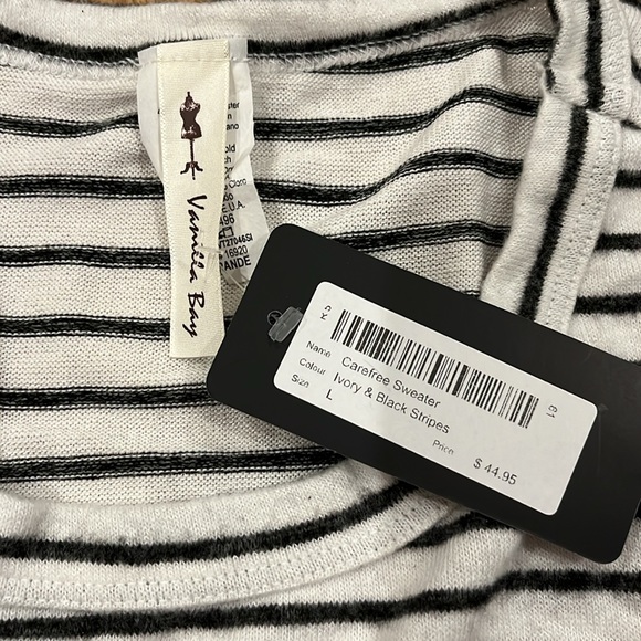 Vanilla Bay / Silver Icing Carefree Sweater - Picture 2 of 4